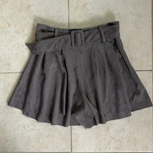 Do + Be grey skort